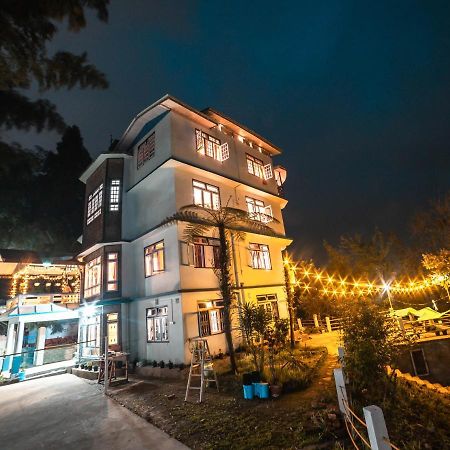 Tag Along 2 0 Hostel 甘托克 外观 照片