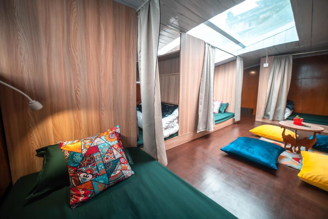 Tag Along 2 0 Hostel 甘托克 外观 照片