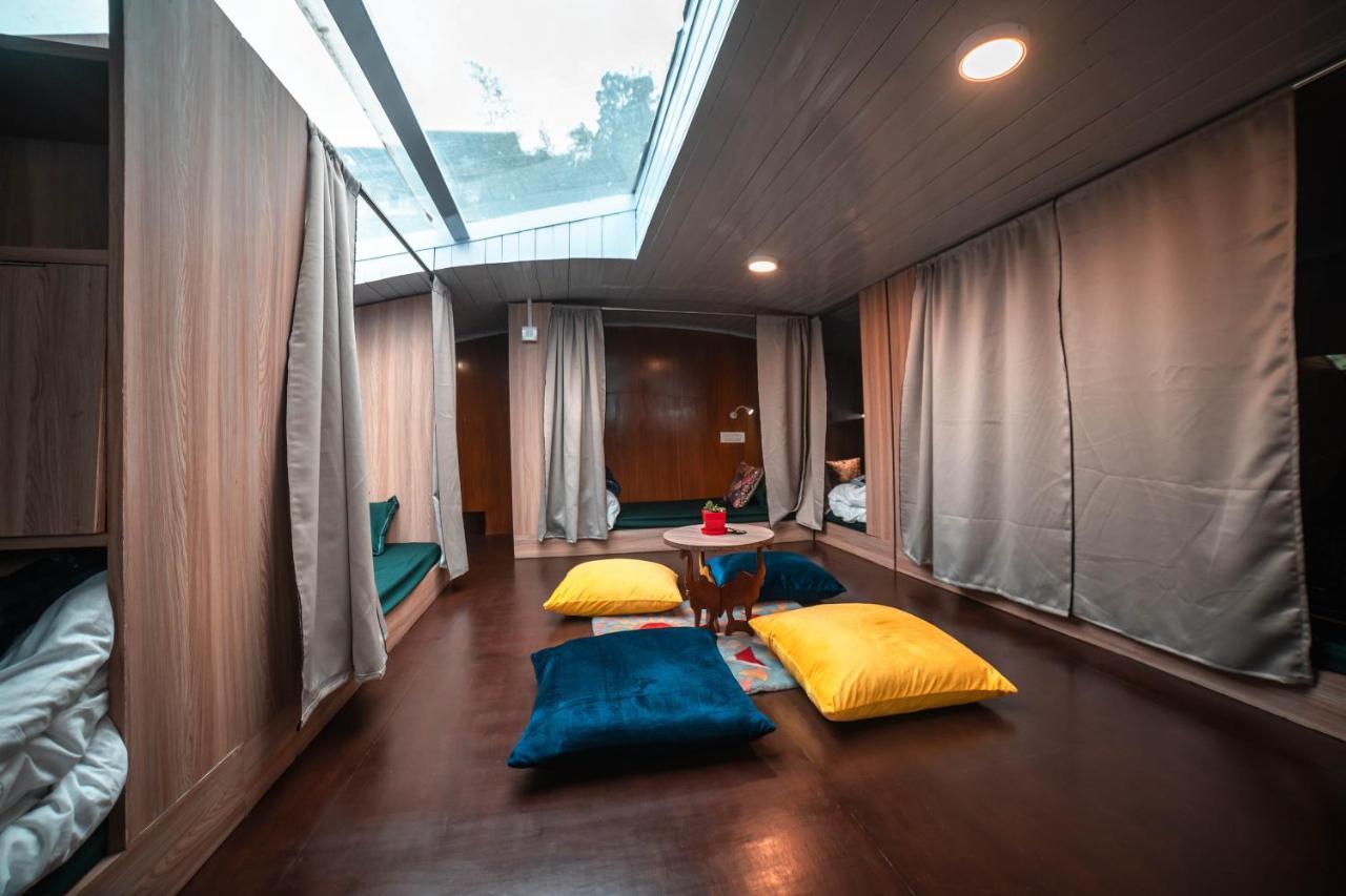 Tag Along 2 0 Hostel 甘托克 外观 照片