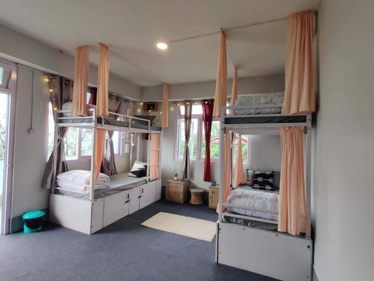 Tag Along 2 0 Hostel 甘托克 外观 照片