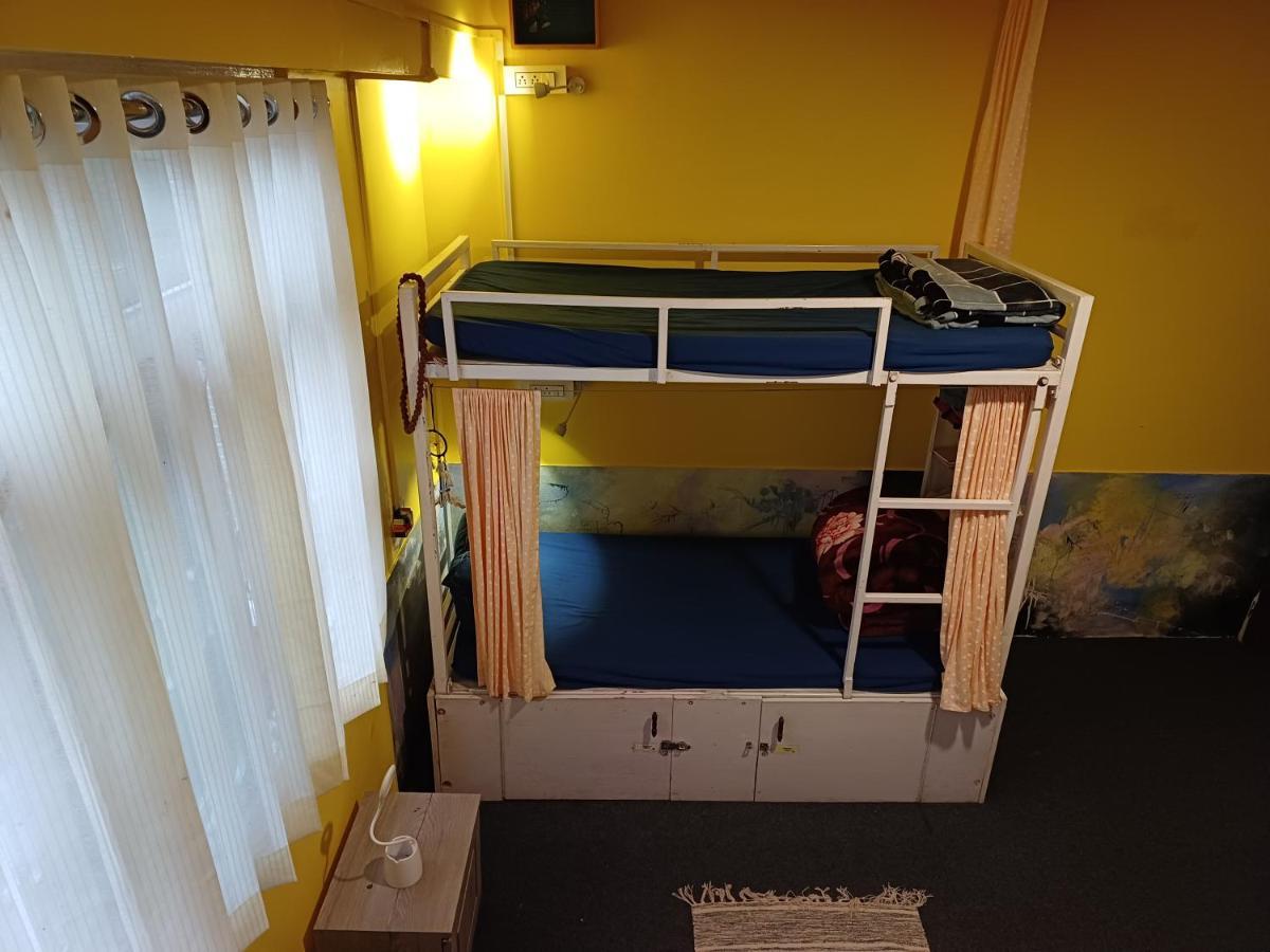 Tag Along 2 0 Hostel 甘托克 外观 照片
