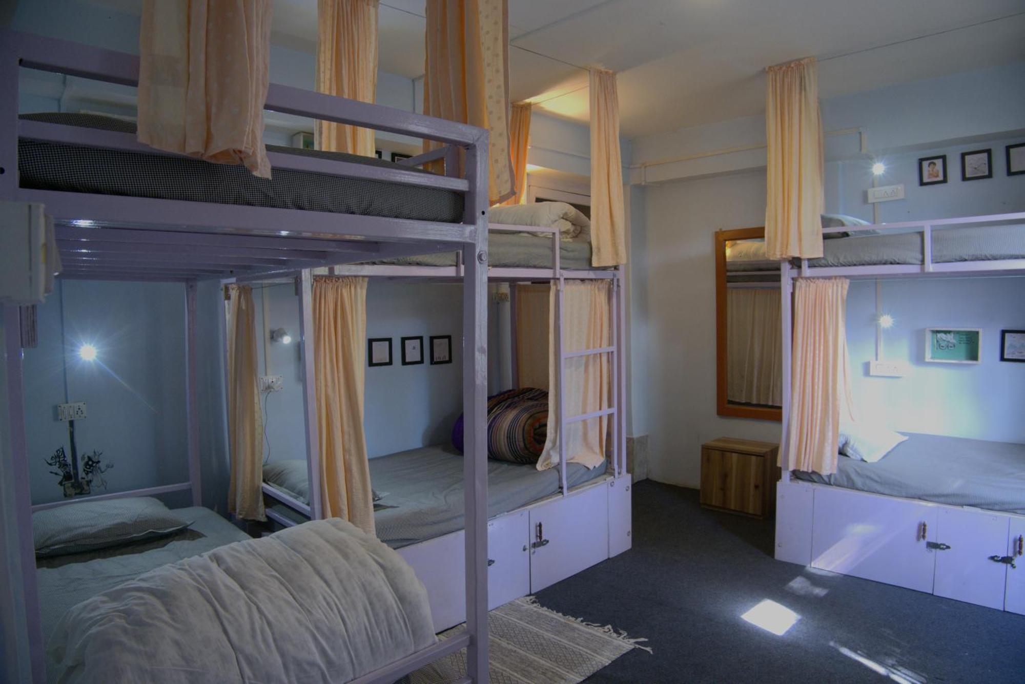 Tag Along 2 0 Hostel 甘托克 外观 照片